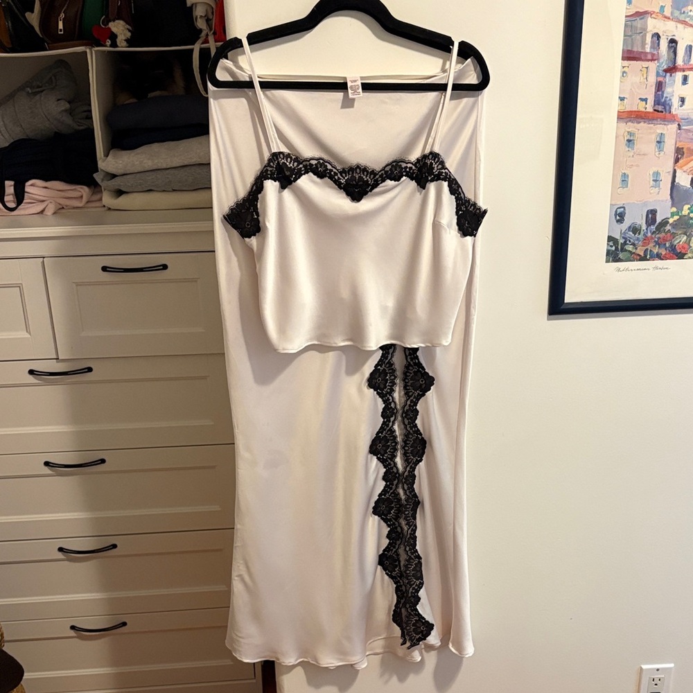 Victorias Secret Elegant White and Black Lace Two Piece